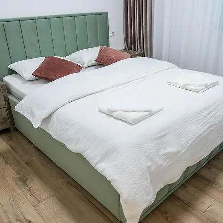 Zian Apartment *